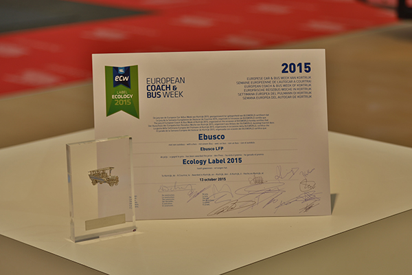 3 金旅與荷蘭合作的全鋁純電動客車獲“Ecology Label 2015最佳生態獎”.jpg